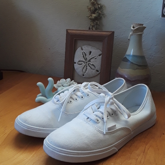 vans white authentic shoes